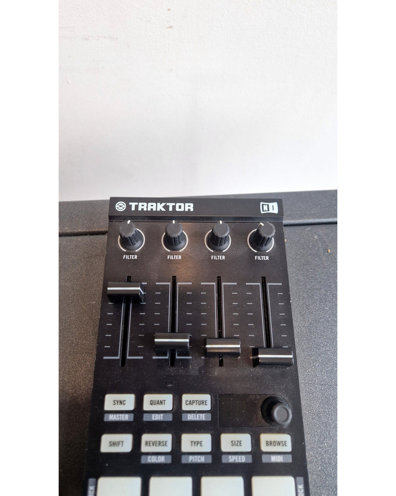 Native Instruments Traktor Kontrol F1 - MIDI Controller - Black - Excellent w/ Original Box - image 6