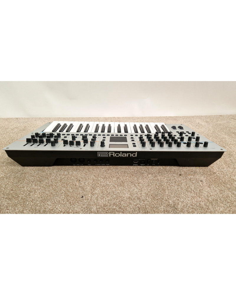 Roland Gaia 2 - Synthesizer Keyboards - Excellent w/ Power Supply - image 9