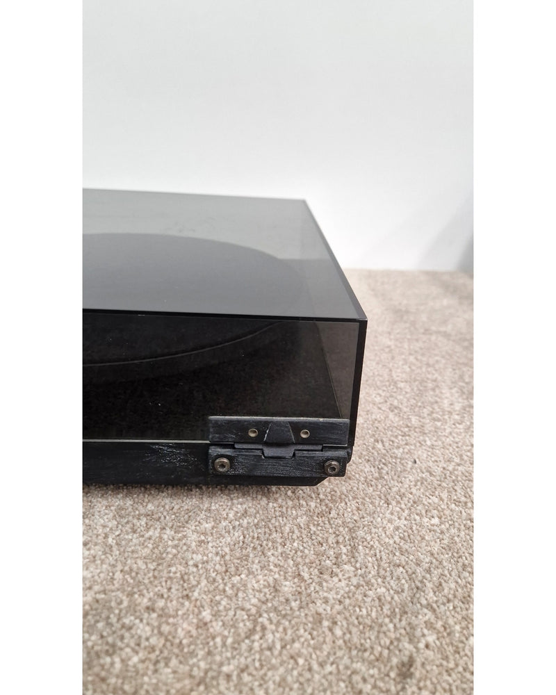 REGA Planar 3 Turntable - Iconic Design - Good - image 15
