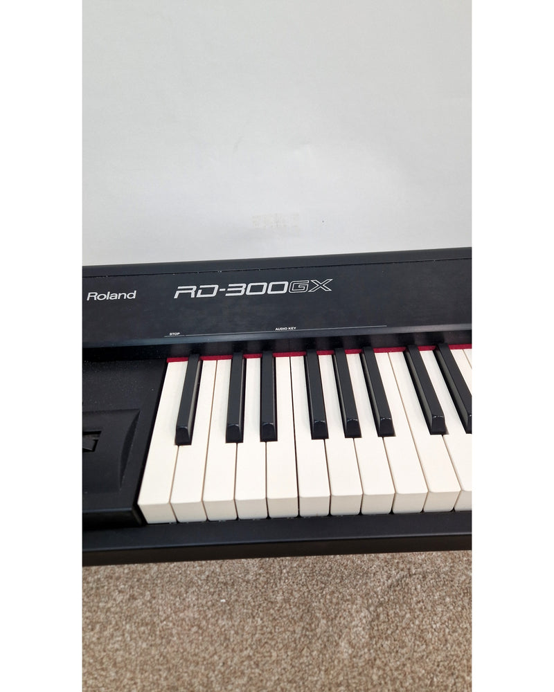Roland RD300GX - Good - image 10