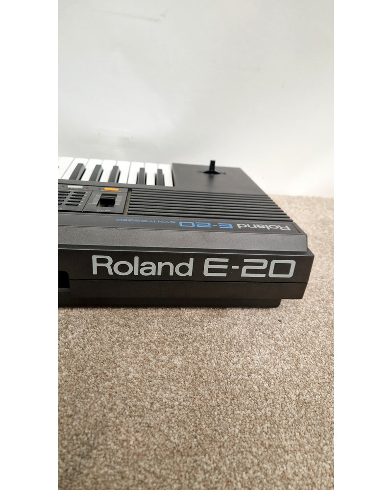 Roland E20/924630 - Excellent - image 10