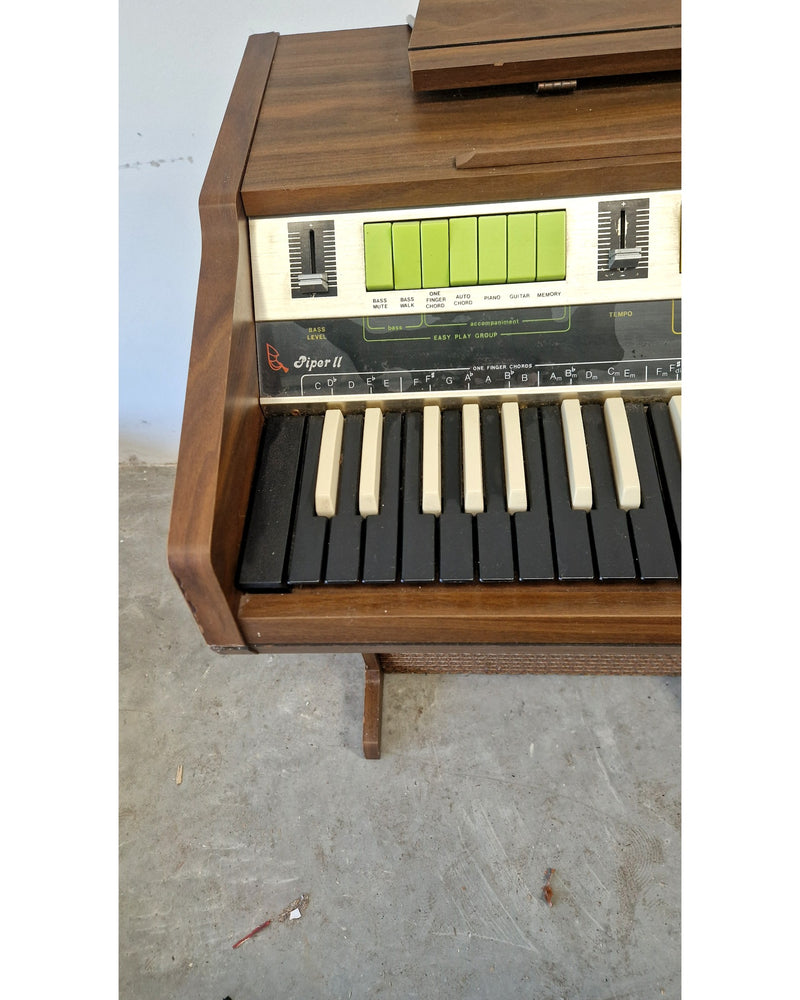 Hammond Piper II - Electronic Organ - Fair - image 9