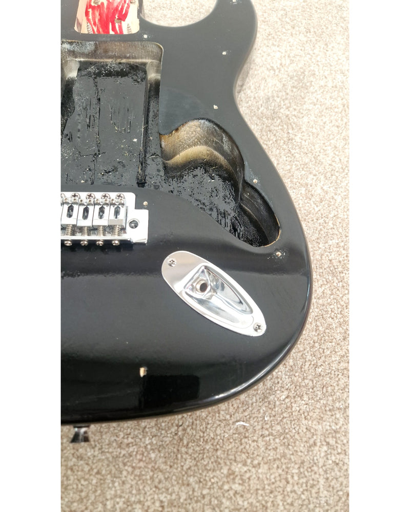 Black ST Body - Electric Guitars - Good - image 4