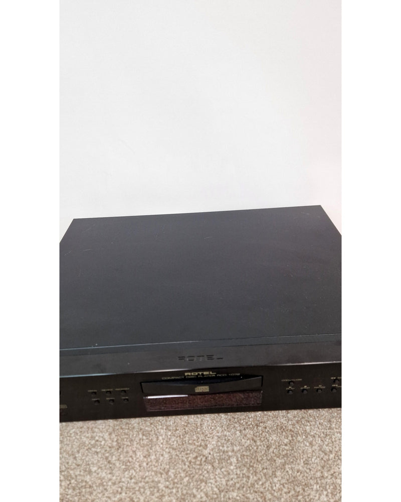 Rotel RCD-1072 - CD Player - Good w/ remote - image 6