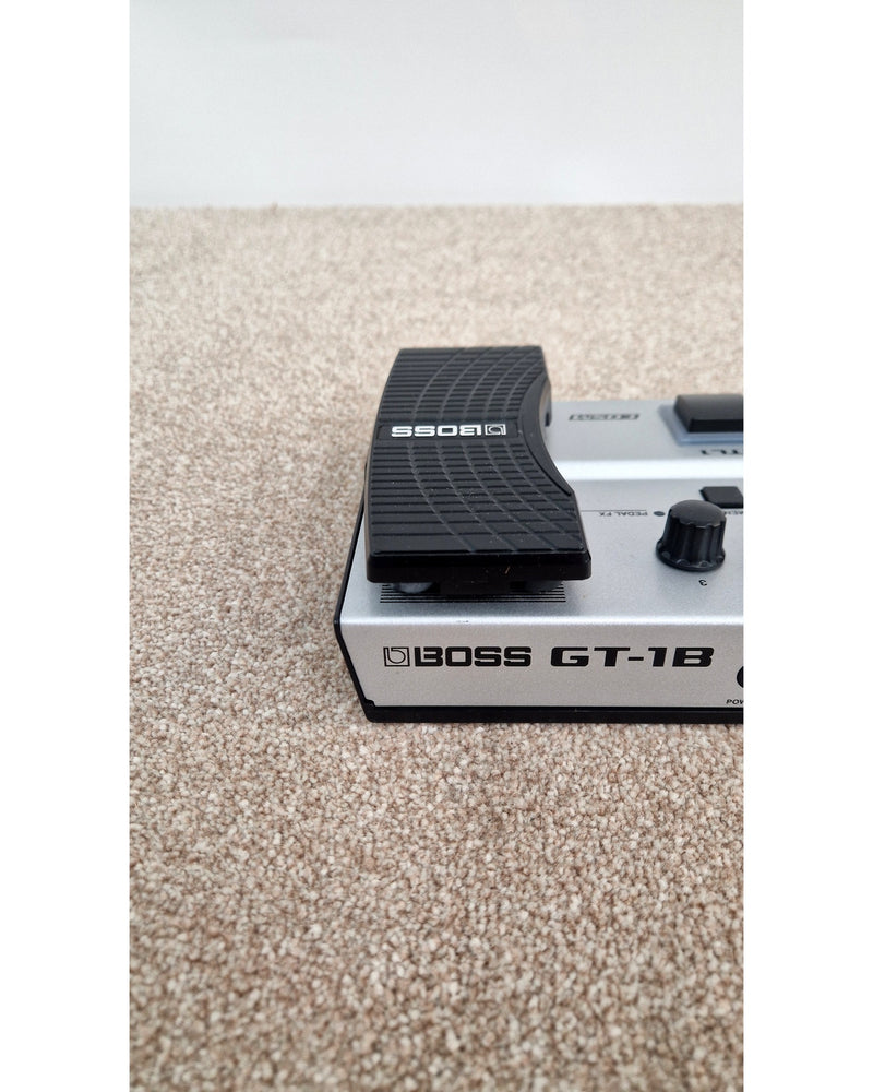Boss GT-1B - Multi-Effects Pedal - Excellent w/ Manuals - image 9