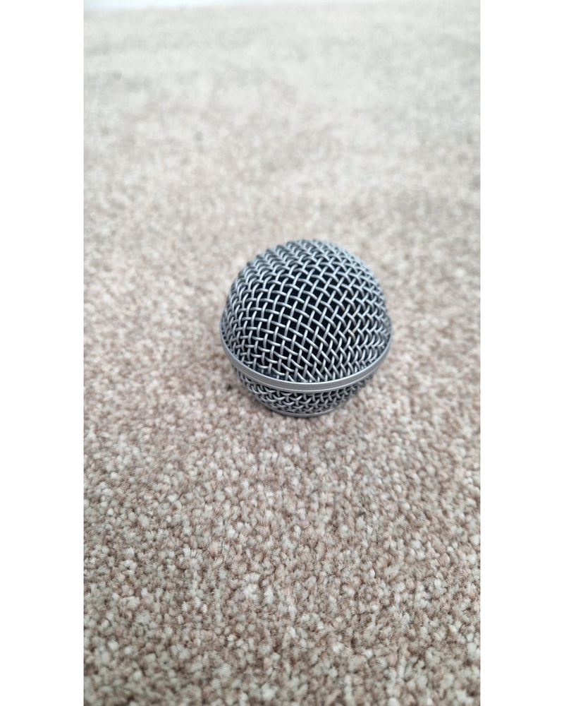 Shure SM58 - Excellent w/ Soft Case - image 12