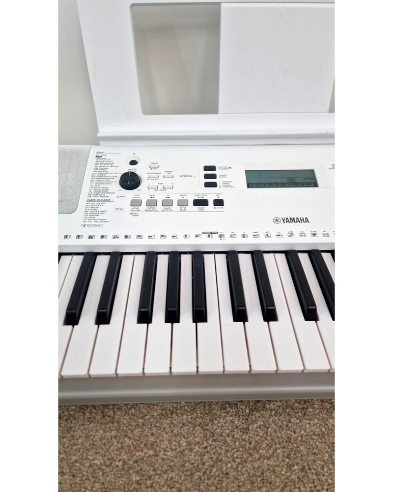 Yamaha Ez-300 - Keyboard - Excellent w/ Soft Case & Power Supply - image 4