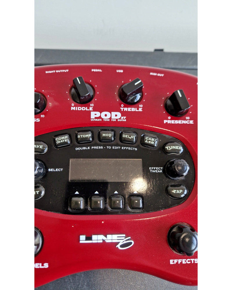 Line 6 POD XT - Effects Pedal - Red - Excellent w/ power supply - image 2