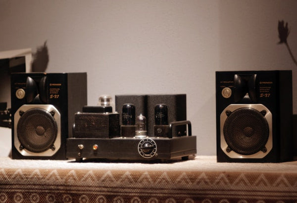 Hi-Fi Speakers