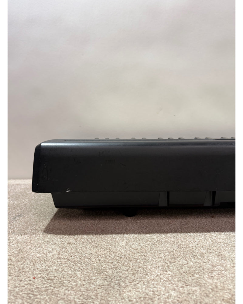 Yamaha P85 - Digital Piano - Good w/ Soft Case and Power Supply - image 12