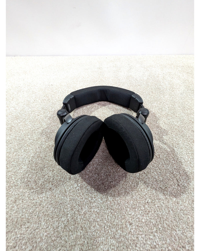 Ultrasone Signature PURE BLACK - Headphones - Black - Like New w/ Original Box & Soft Case - image 3