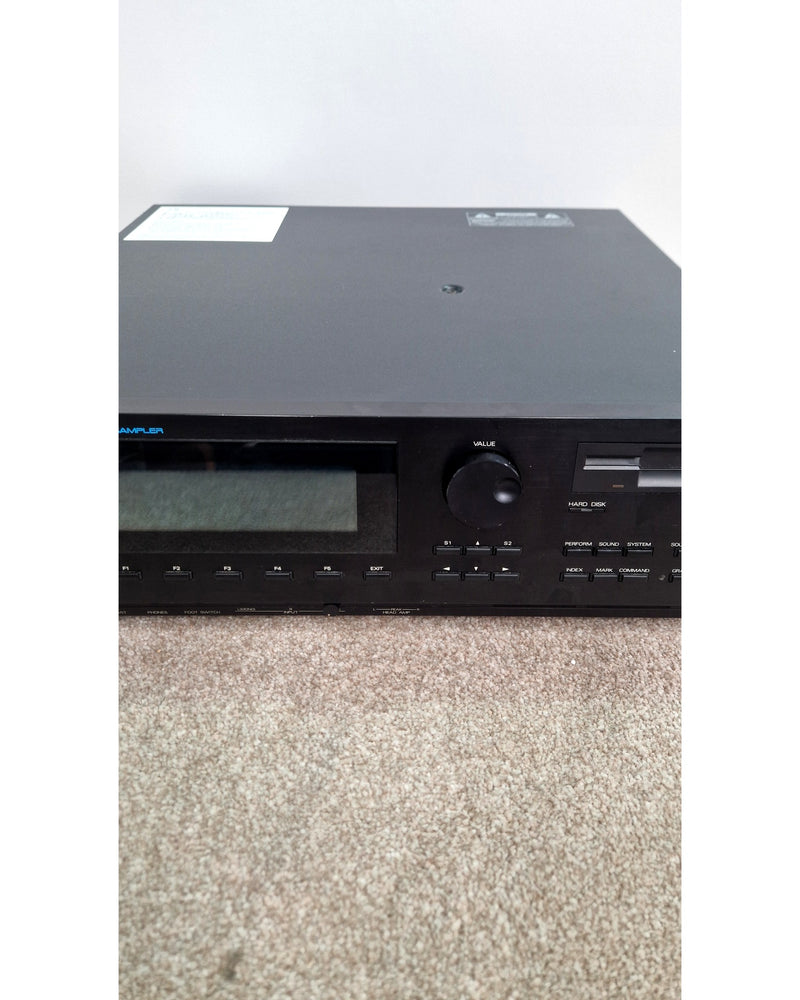 Roland S-770 - Samplers & Sequencers - Black - Fair - image 3