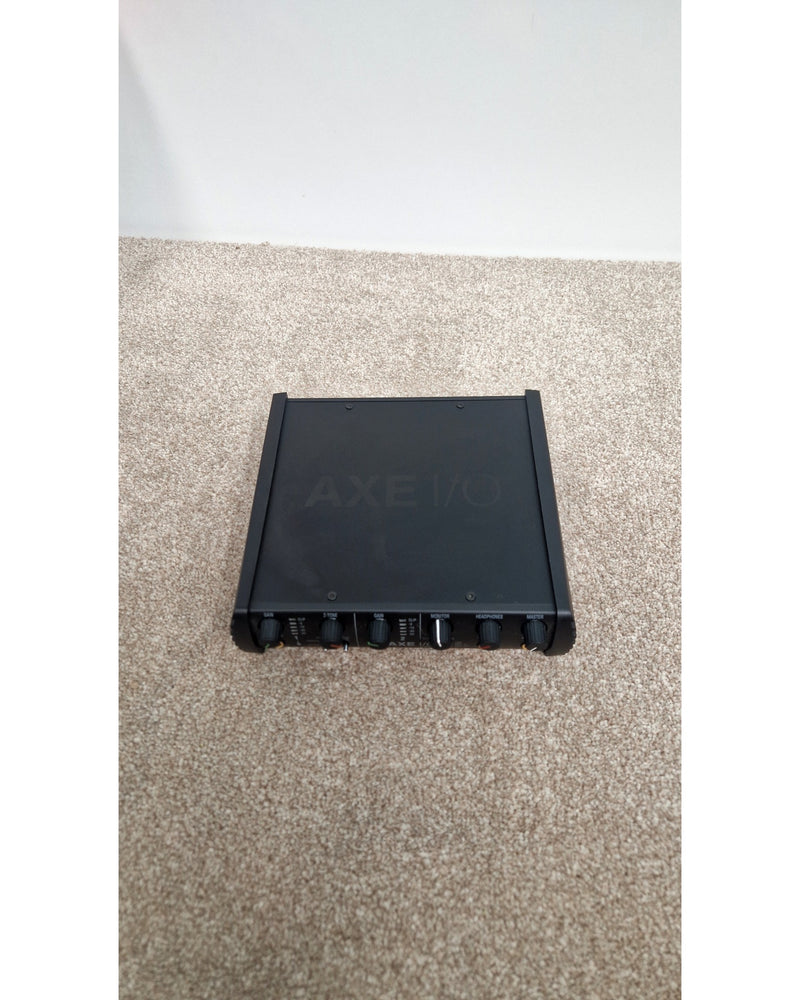 IK Multimedia AXE I/O Solo - Audio Interface - Like New w/ Original Box - image 10