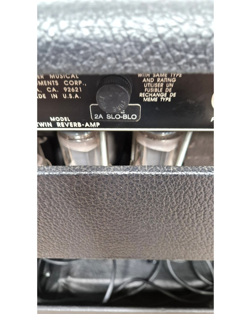 Fender Twin Reverb 2000 - Guitar Amplifier - Good w/ footswitch - image 26