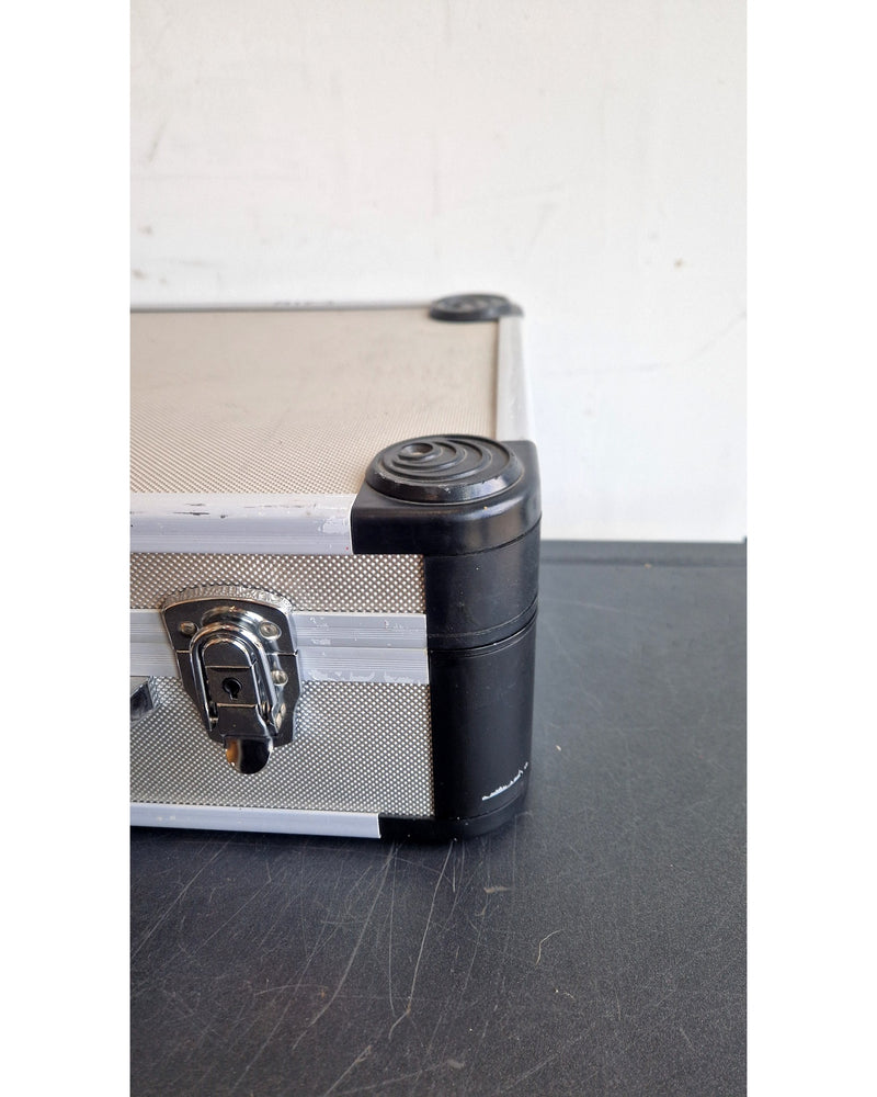 Unbranded Metal Case - Carry Handle - Tool Case - Good - image 3