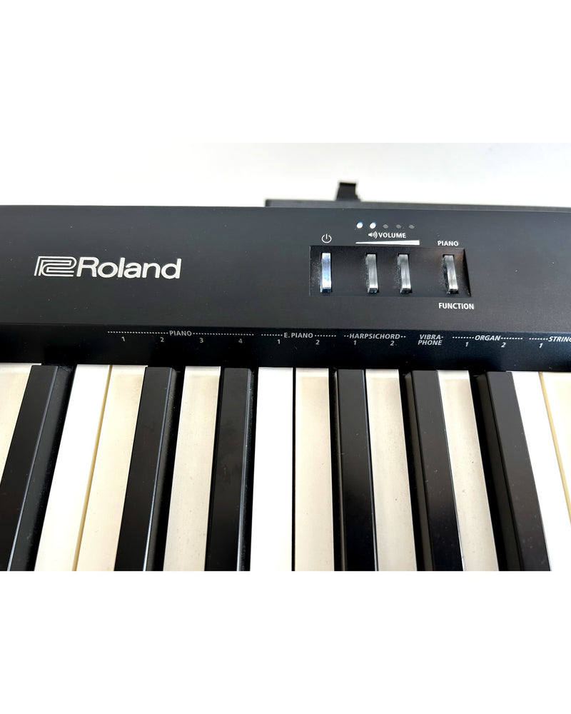 Roland FP-10 - Digital Piano - Black - Excellent w/ Power Supply - image 6
