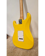 Squier Affinity Stratocaster Indonesia - Electric Guitars - Yellow - Very Good - Image 19