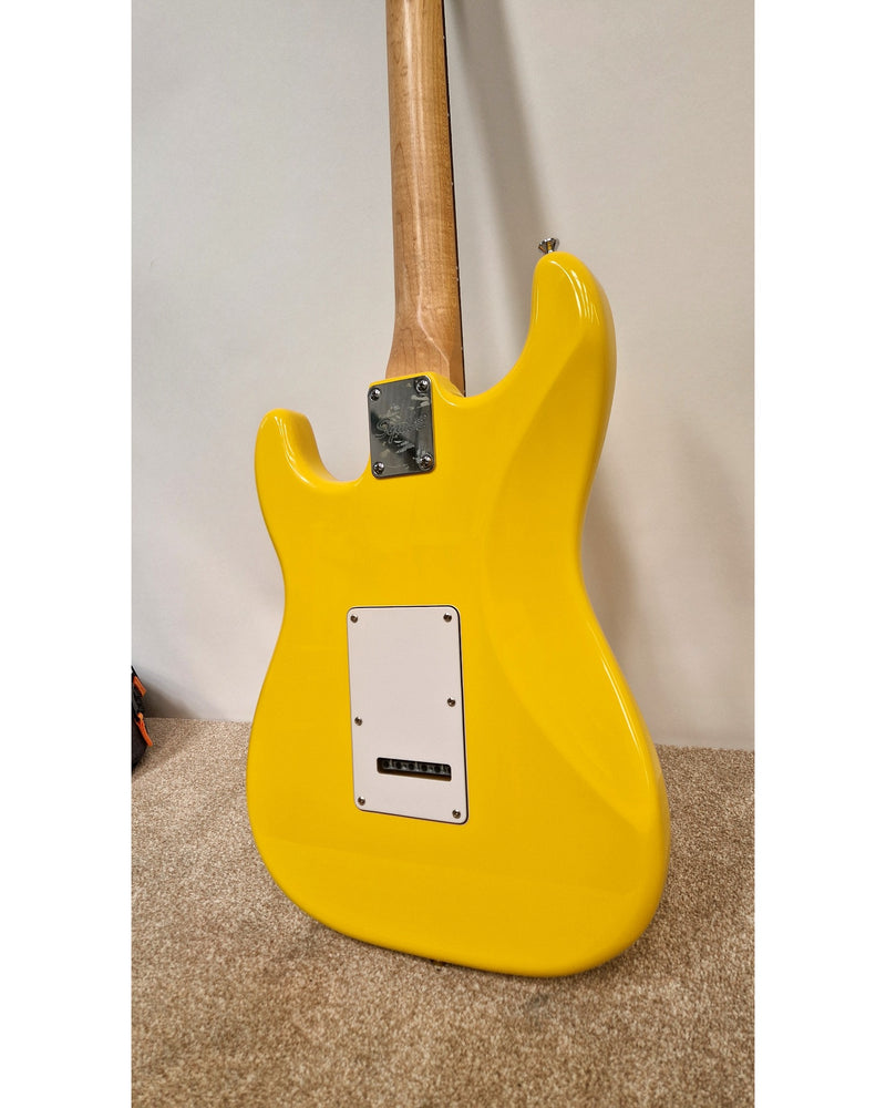 Squier Affinity Stratocaster Indonesia - Electric Guitars - Yellow - Very Good - Image 19