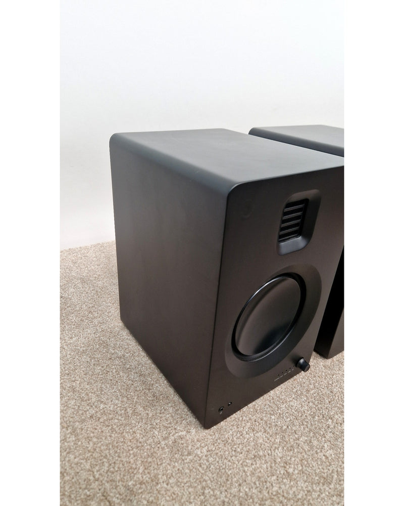 Kanto TUK - Hi-Fi Speaker - Black - Very Good - image 9