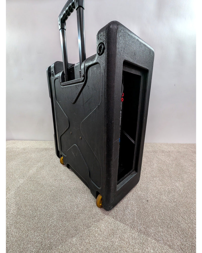Mackie M1400 - Power Amplifier - Good w/ Hard Case - image 6