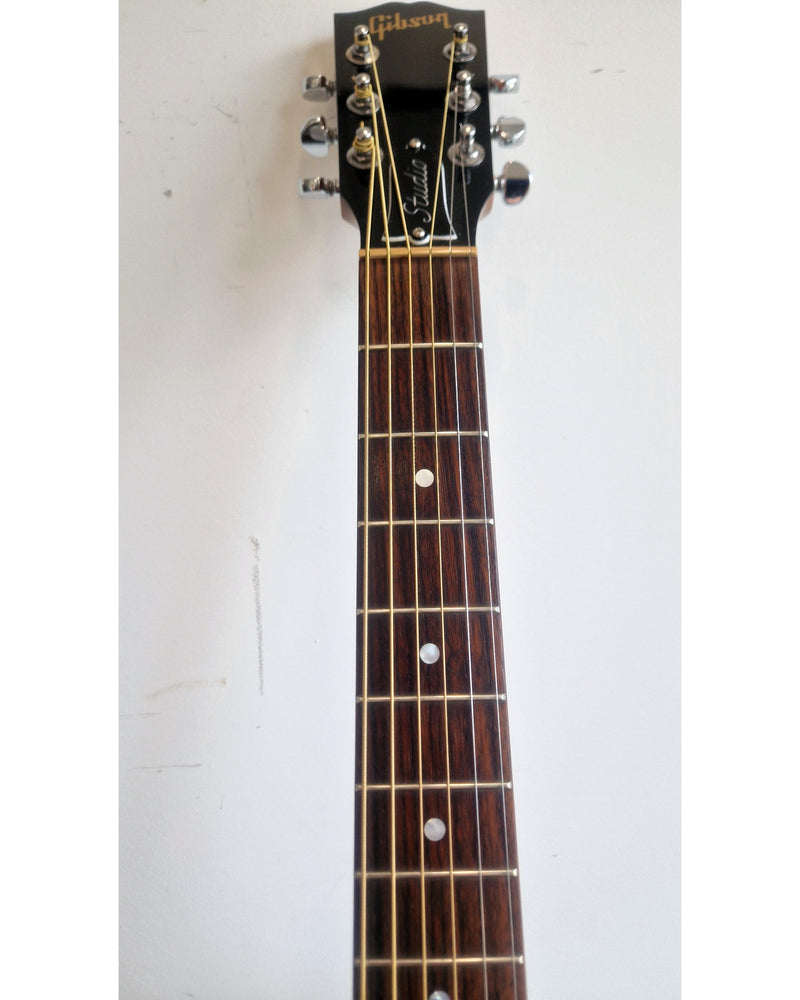 Gibson L-00 Studio - Acoustic Guitar - Natural - Like New w/ Hard Case - image 8