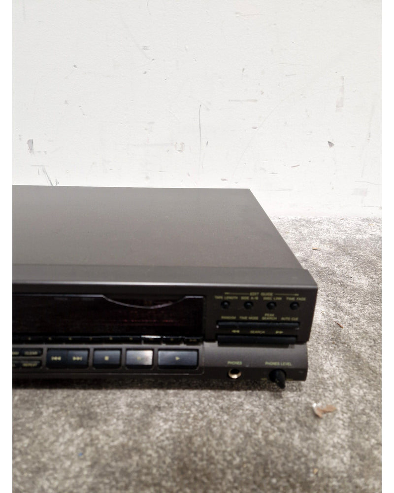 Technics SL-PG460A - CD Player - Black - Spares or Repair - Image 9