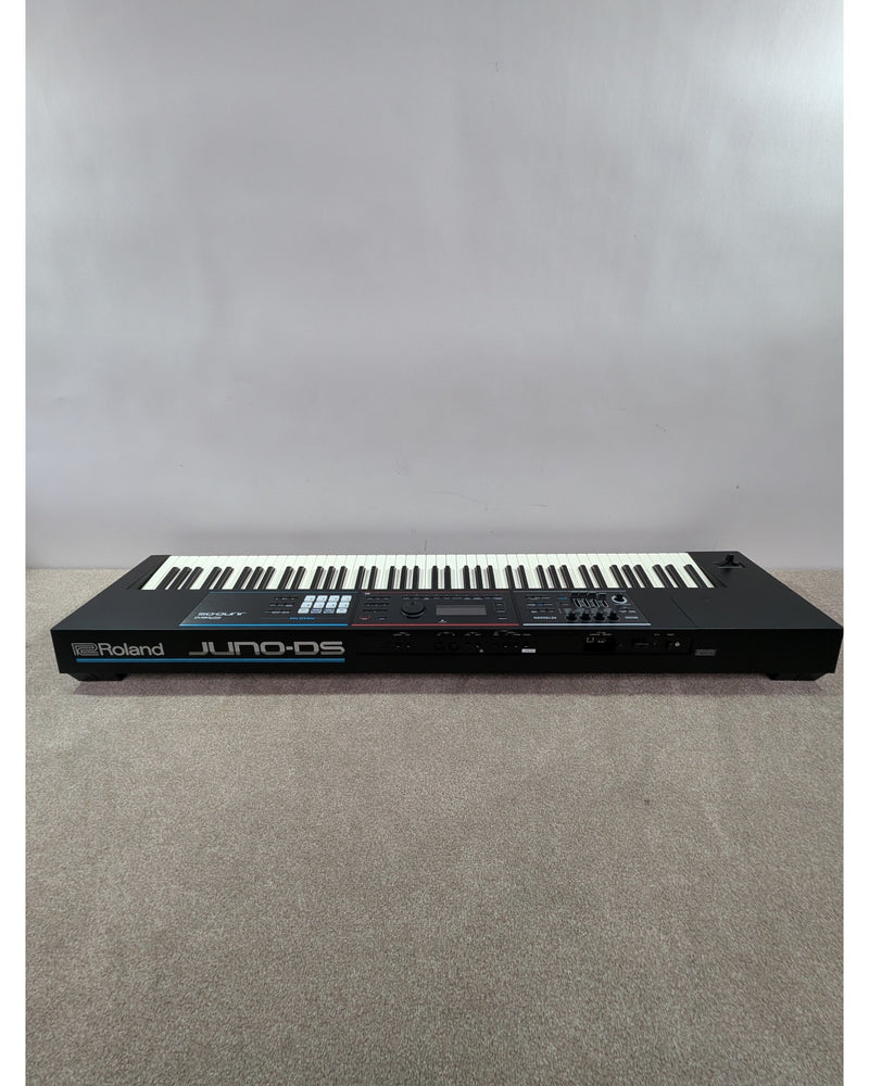 Roland JUNO-DS88 - Synthesizer - Black - Very Good w/ Soft cover & Power Supply - image 5
