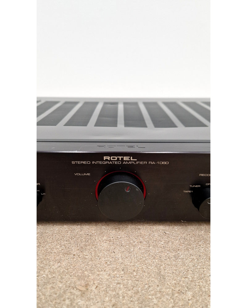 Rotel RA-1060 - Hi-Fi Amplifiers - Black - Good w/ remote_control - Image 2