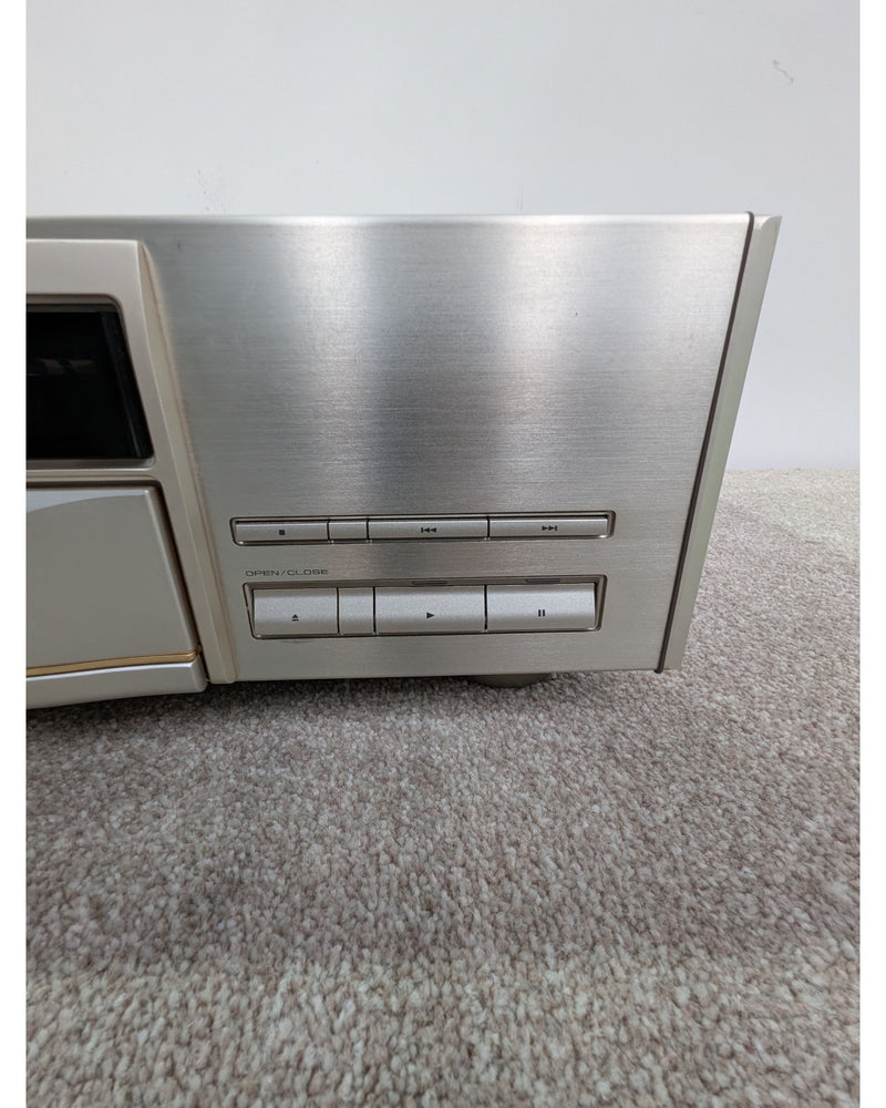 Pioneer PD-95 - CD Player - Silver - Very Good w/ Original Box & Manuals - image 6