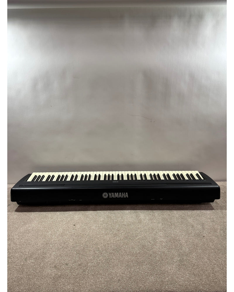 Yamaha P85 - Digital Piano - Good w/ Soft Case and Power Supply - image 11