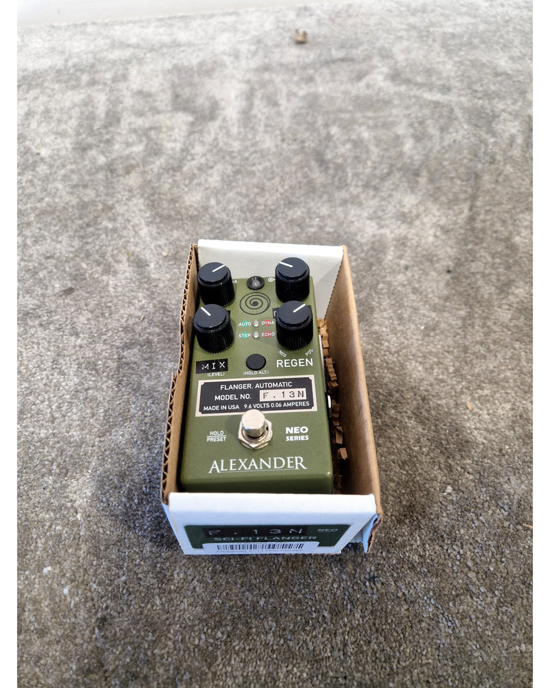 Alexander F-13 Neo - Effects Pedal - Green - Excellent w/ Original Box - Image 14
