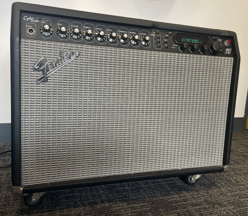 Fender Cyber-Twin 2 x 65-Watt 2x12