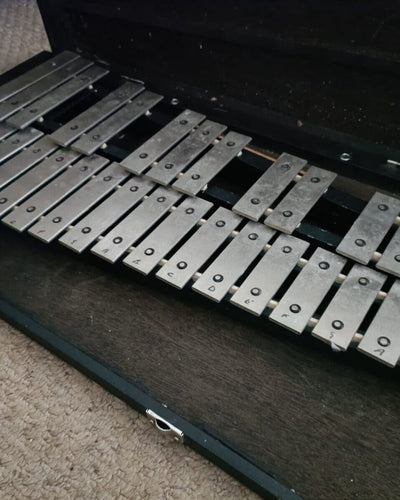 Suzuki SG3200 Glockenspiel - Black and Chrome - With Hard Case