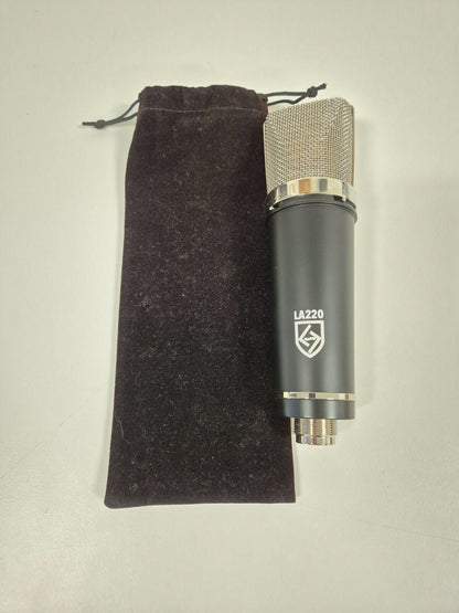Lauten Audio LA220 Microphone with Holder and Manuals