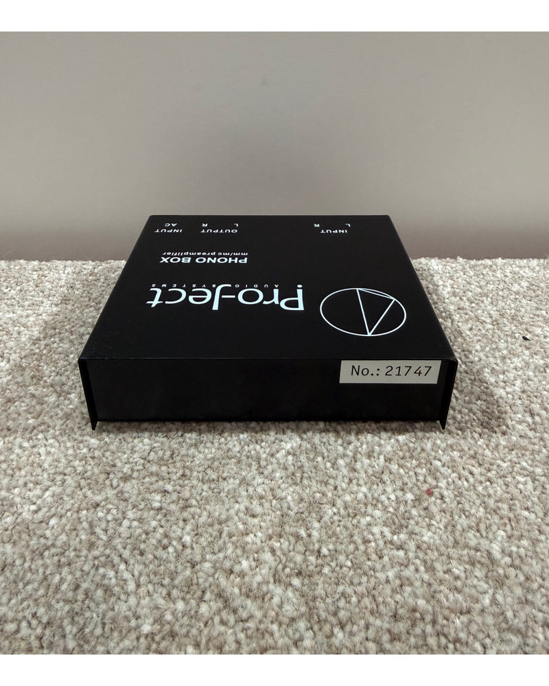 Pro-Ject Debut II with Phono Box - Turntable - Excellent w/ Original Box - image 4