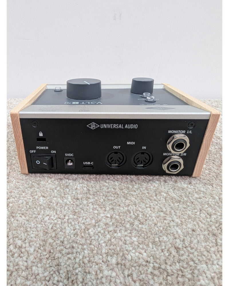 Universal Audio Volt 176 - Audio Interface - Silver/Black With Natural Wood Sides - Like New w/ Original Box - image 5