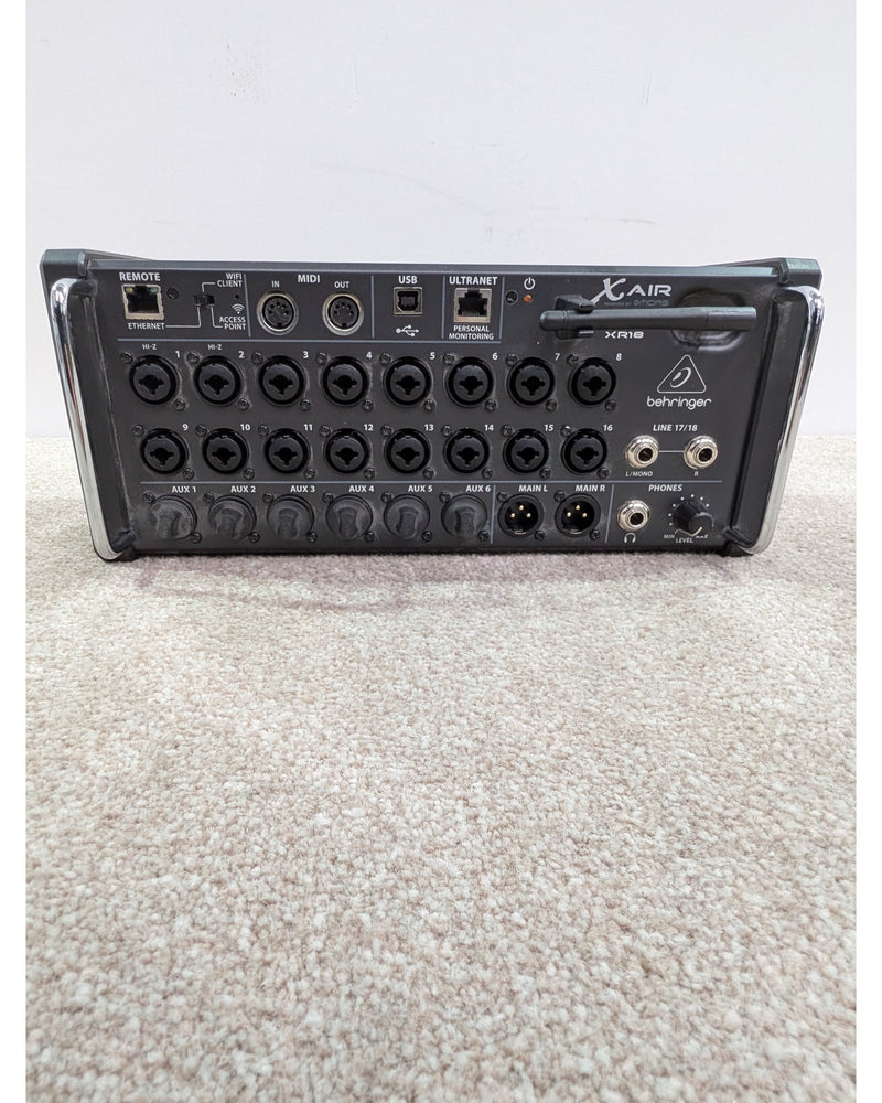 Behringer XAir XR18 - Mixer - Very Good w/ Original Box, Manuals, Power Supply - image 4