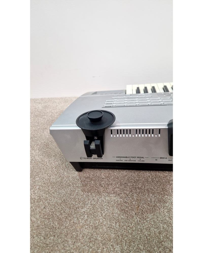 Yamaha Tyros - Keyboard - Silver - Very Good - image 4