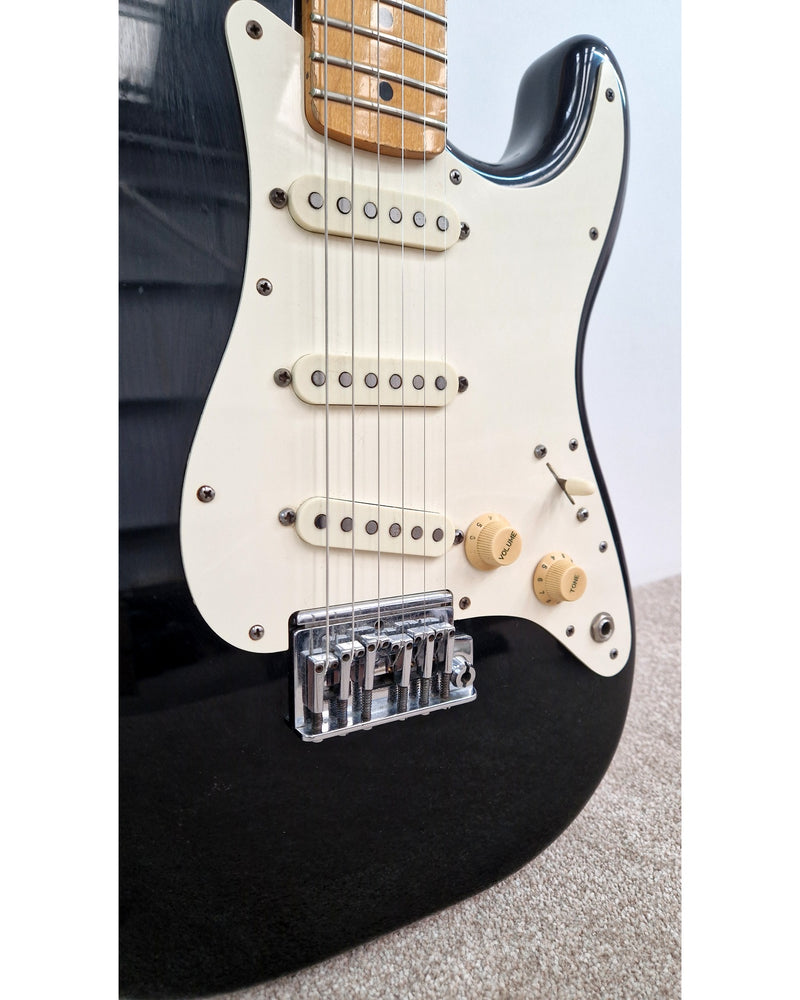Fender Bullet Stratocaster 1983 - Made In USA - Black - Excellent w/ Hard Case - image 6