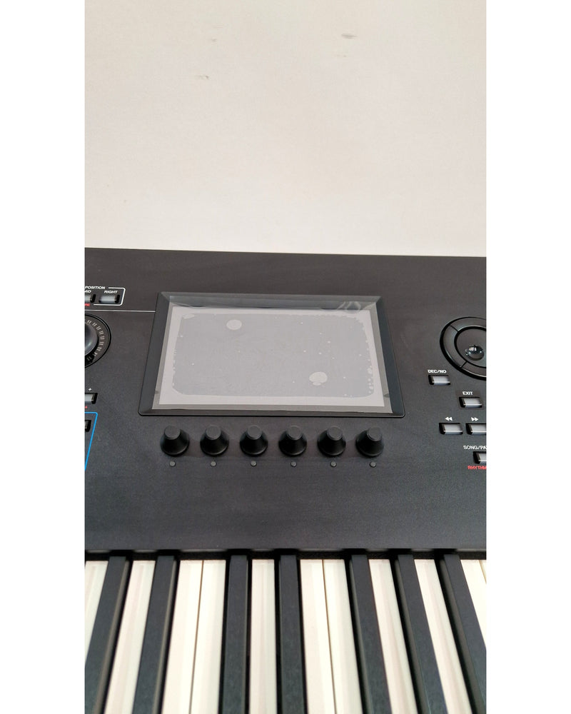 Yamaha Montage M8x - Synthesizer - Like New w/ Hard Case - image 7