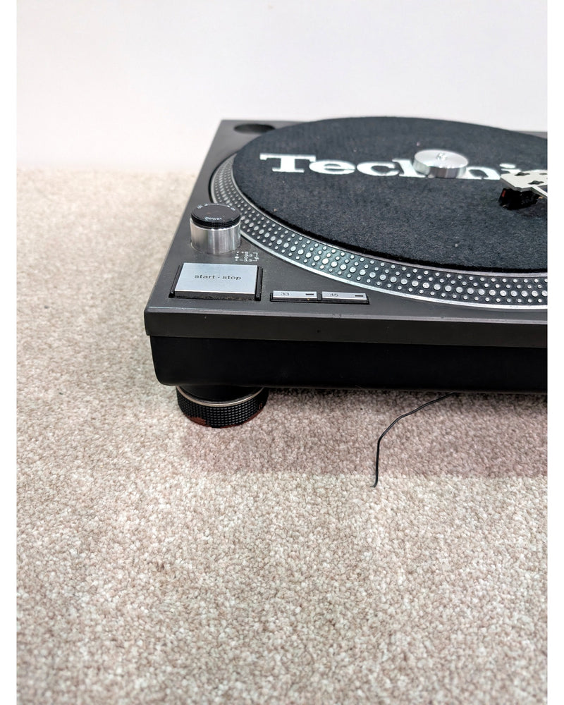 Technics SL-1210MK2 - Turntable - Black - Spares or Repair - image 16