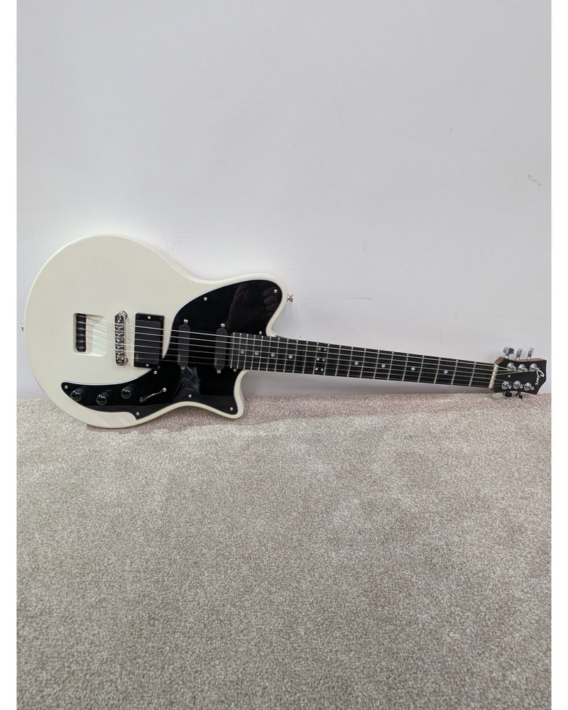 Ciari Ascender Trio - Electric Guitar - Cream/Black - Like New w/ Soft Case - image 11