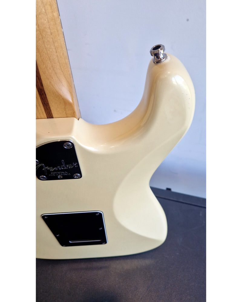 Fender American Deluxe Stratocaster 2013 - Cream - Electric Guitar - Excellent w/ Hard Case & trem bar - Image 10
