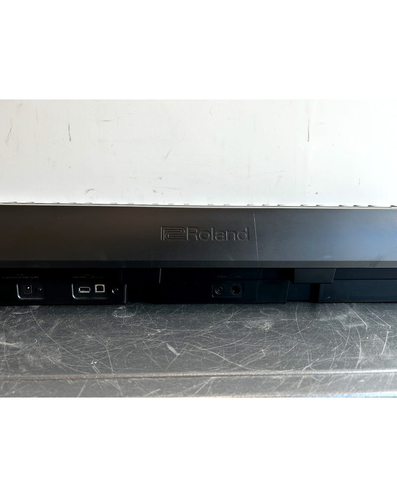 Roland FP-10 - Digital Piano - Black - Excellent w/ Power Supply - image 8