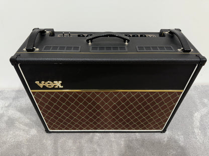 Vox AC15C2 Custom 2-Channel Guitar Amplifier - Combo Amp - w/ Original Box