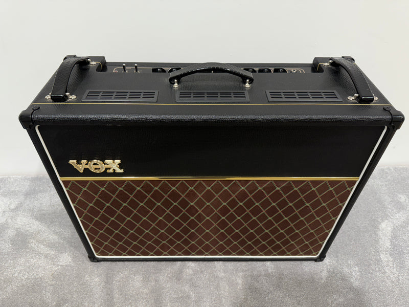 Vox AC15C2 Custom 2-Channel Guitar Amplifier - Combo Amp - w/ Original Box - Image 3