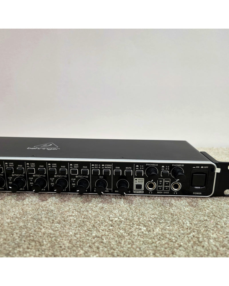 Behringer U-Phoria UMC 1820 - Audio Interface - Excellent w/ Power Supply - image 4