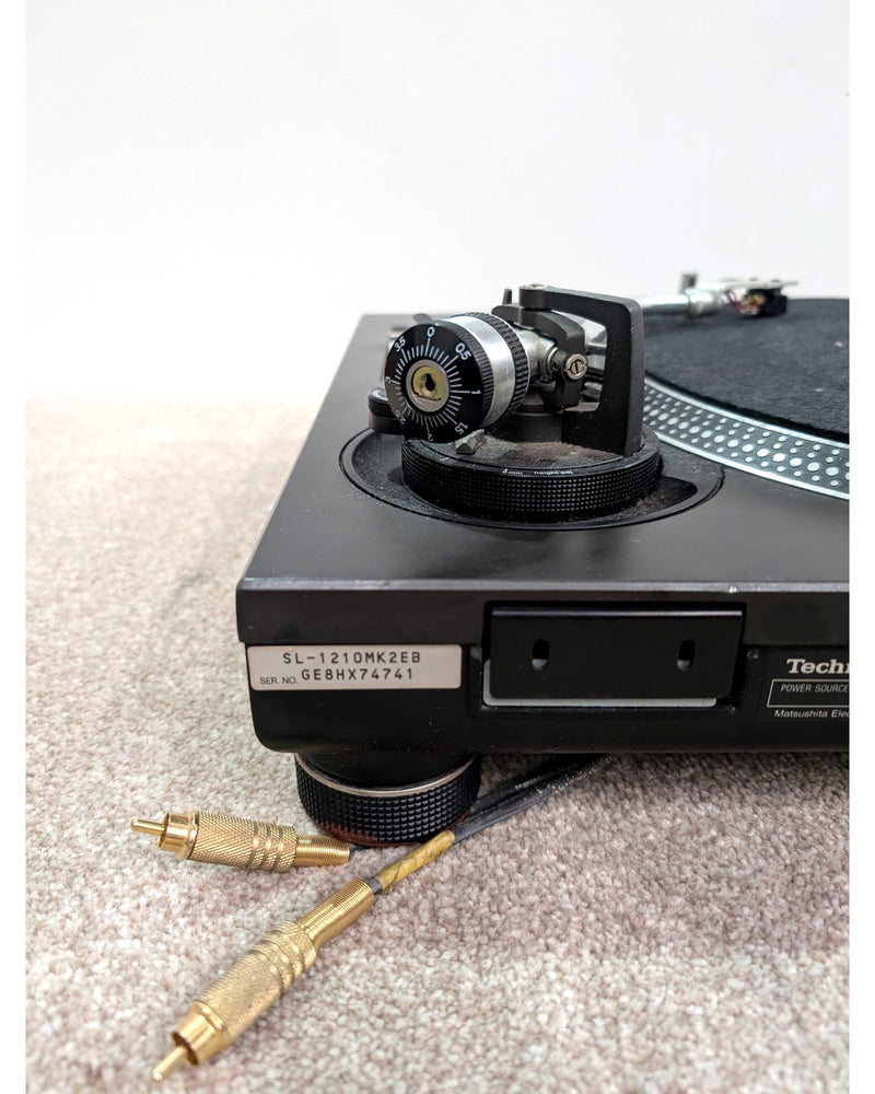 Technics SL-1210MK2 - Turntable - Black - Spares or Repair - image 4
