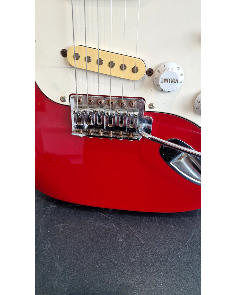 Squire Stratocaster 1995 - Red - Made IN China Electric Guitar - Classic Design - Good w/ Soft Case - Image 7