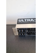 Behringer Ultragraph Pro GEQ 3102 - Equalisers - Good w/ Original Box & Manuals - Image 6